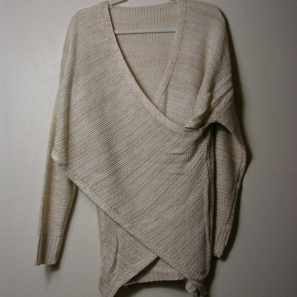 LAST ONE! V Neck Criss Cross Knit Pullover Sweater - Picture 6 of 8